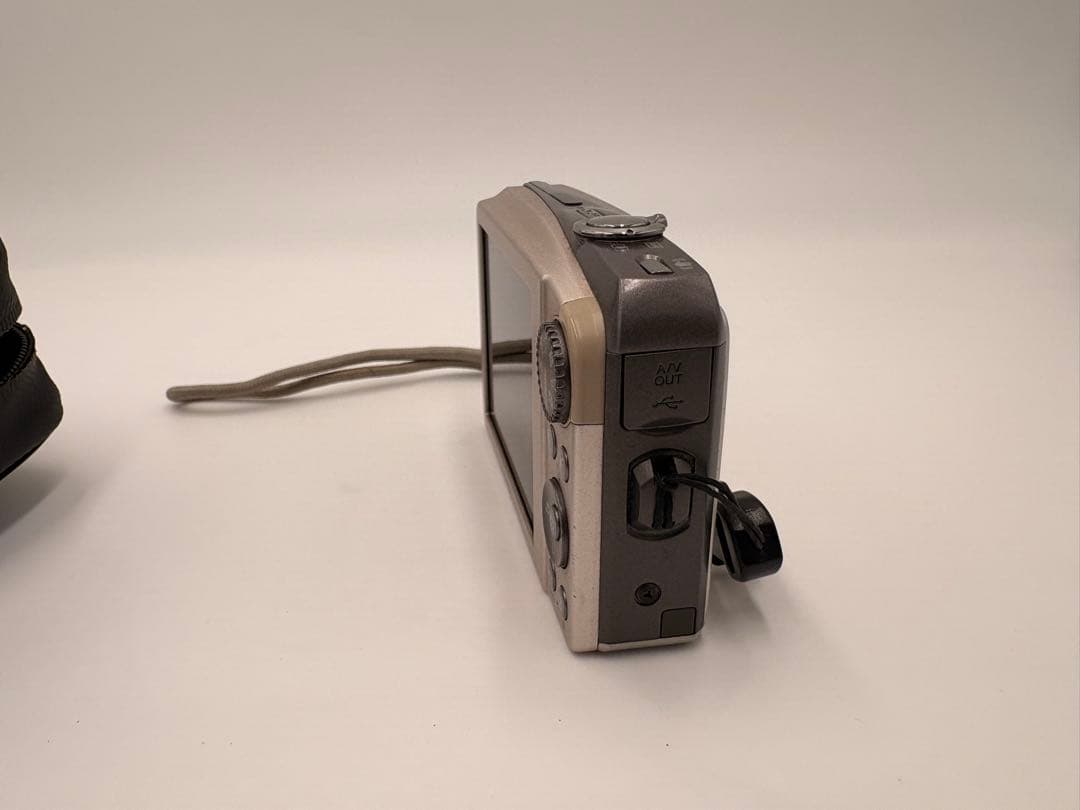 Fujifilm FinePix シルバー コンパクトデジタルカメラ