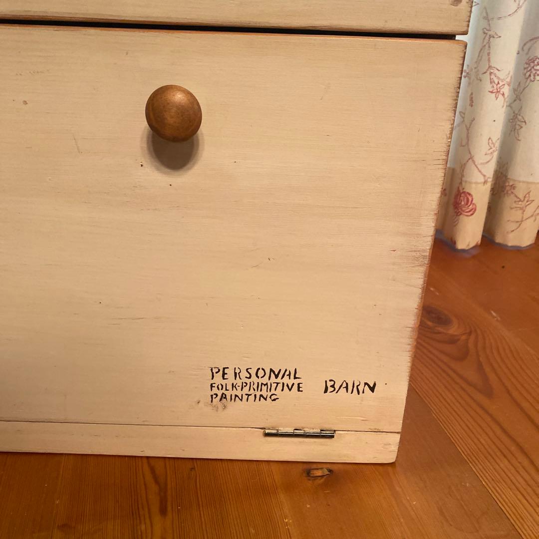 アンティークに仕上げた家具　アメリカンカントリー収納