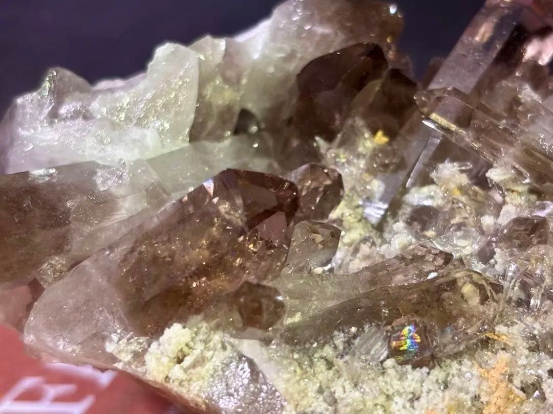 【超キラキラ透明】天然スモーキークォーツ 大きめクラスター 煙水晶(ブラジル産)