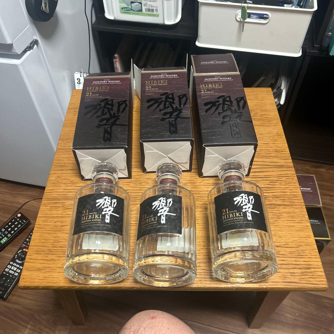 響 21年 ウイスキー 3本セット　空ビンと箱