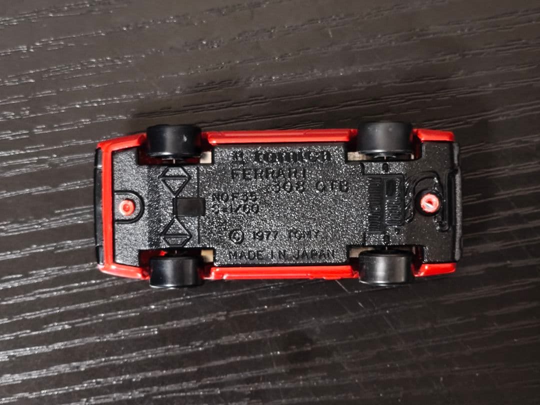 TOMICA　トミカ　フェラーリ　308GTB　赤色　ワイドホイール　箱付き