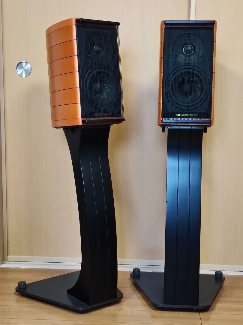 スピーカー・ウーファー Sonus faber Cremona Auditor+Stand