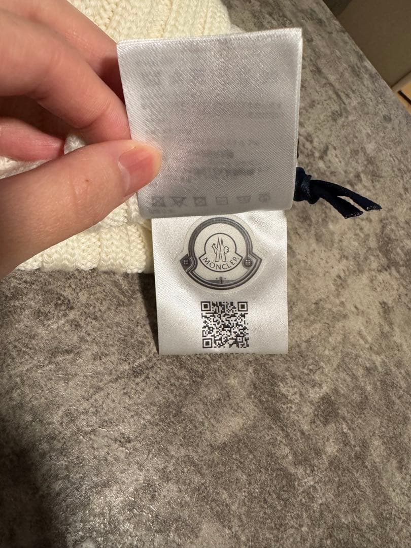 モンクレール　ニットキャップ　ホワイト