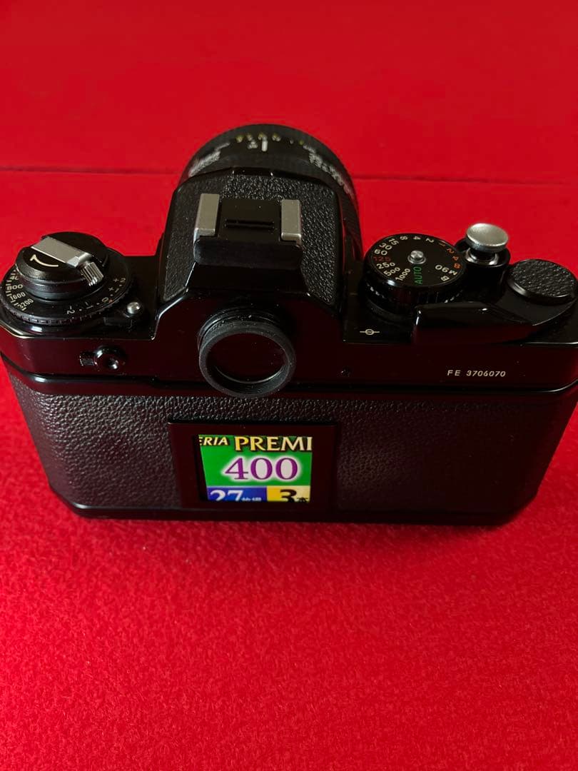 衝撃　超美品　ニコンＦＥ　35-105mmズ-ム付き　新品モルト交換済み