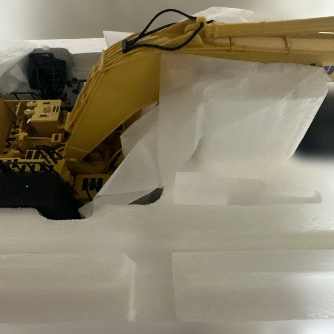 KOMATSU PC 1250-11 1:50 ショベルカー コマツ建機