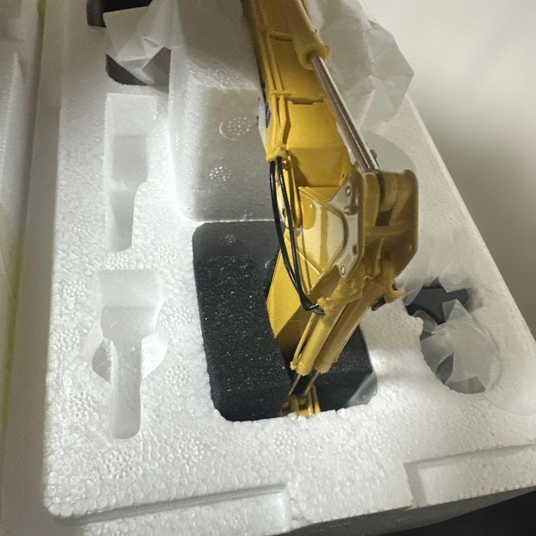 KOMATSU PC 1250-11 1:50 ショベルカー コマツ建機