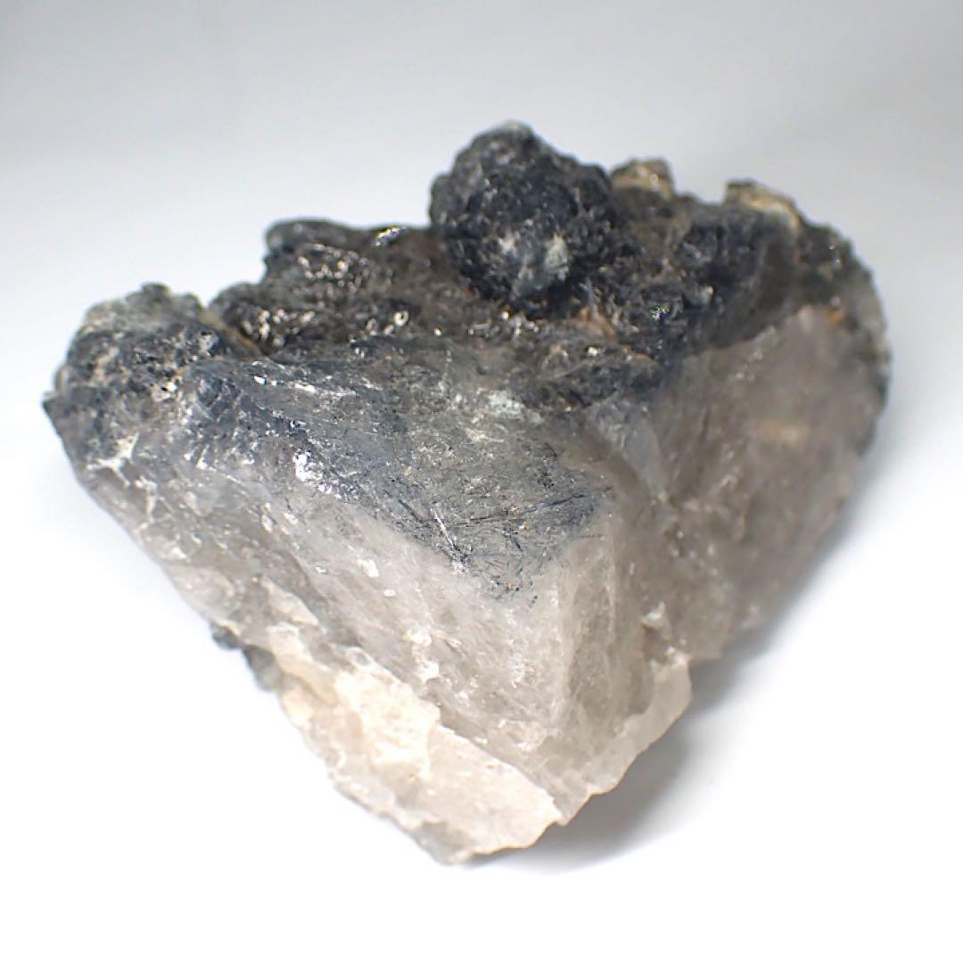 【パキスタン/ザギ産】リーベカイトインクォーツ(ザギマウンテンクォーツ)