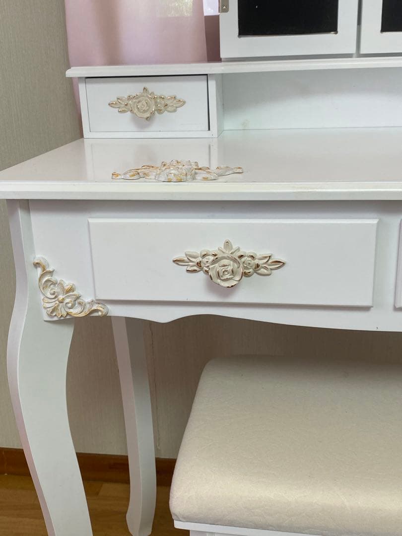 ロココ♦️ホワイトシャビー♦️猫脚ドレッサー＆スツール♦️フレンチ ローズ♦️送料込