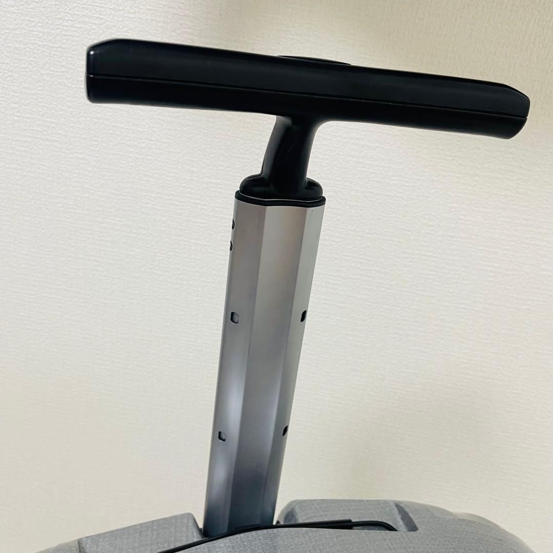 サムソナイト　コスモライト　スピナー61 50L シルバー　軽量　キャリーケース