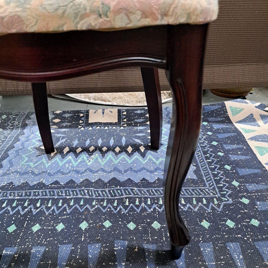♡アンティーク　 木製椅子 　ゴブラン織　猫足　鋲打ち♡