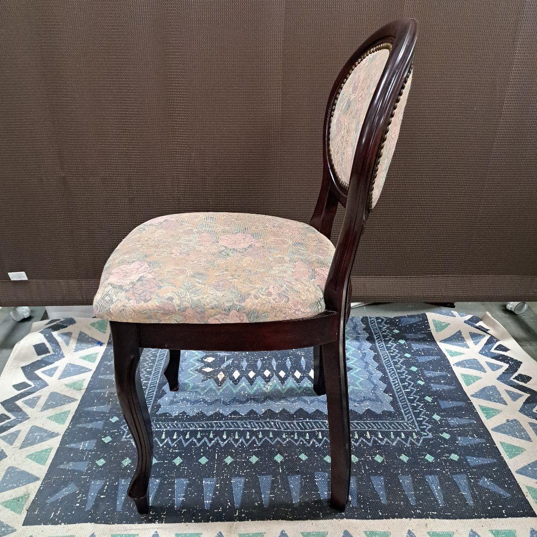 ♡アンティーク　 木製椅子 　ゴブラン織　猫足　鋲打ち♡
