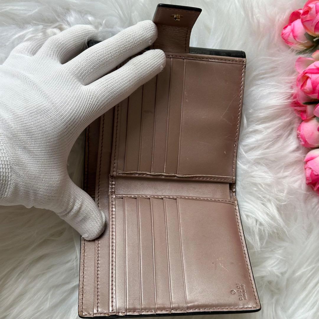 美品✨GUCCI 二つ折り財布　ダブルホック ブラック レザー ハート
