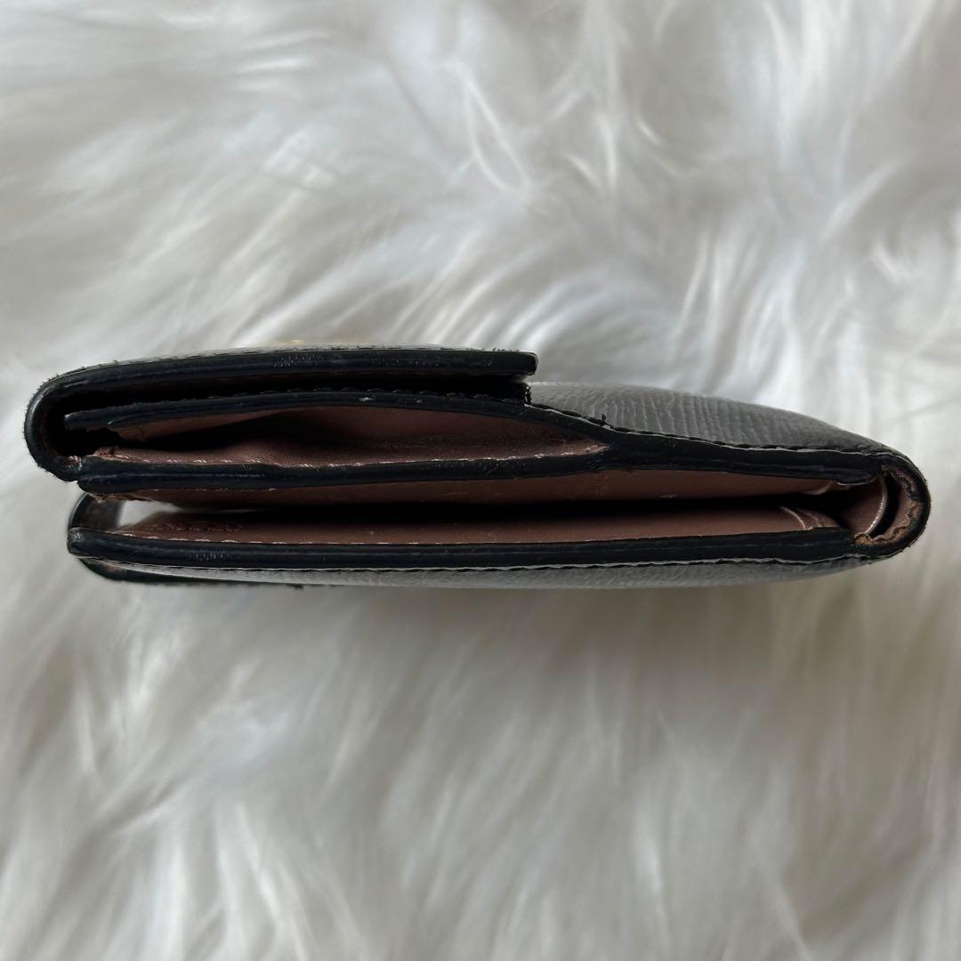 美品✨GUCCI 二つ折り財布　ダブルホック ブラック レザー ハート