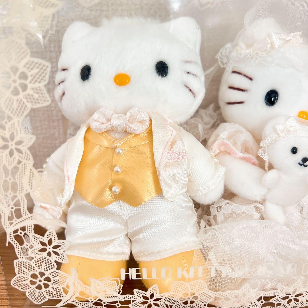 Sanrio ハローキティ ウェディングドール　ぬいぐるみ　タキシード・ドレス