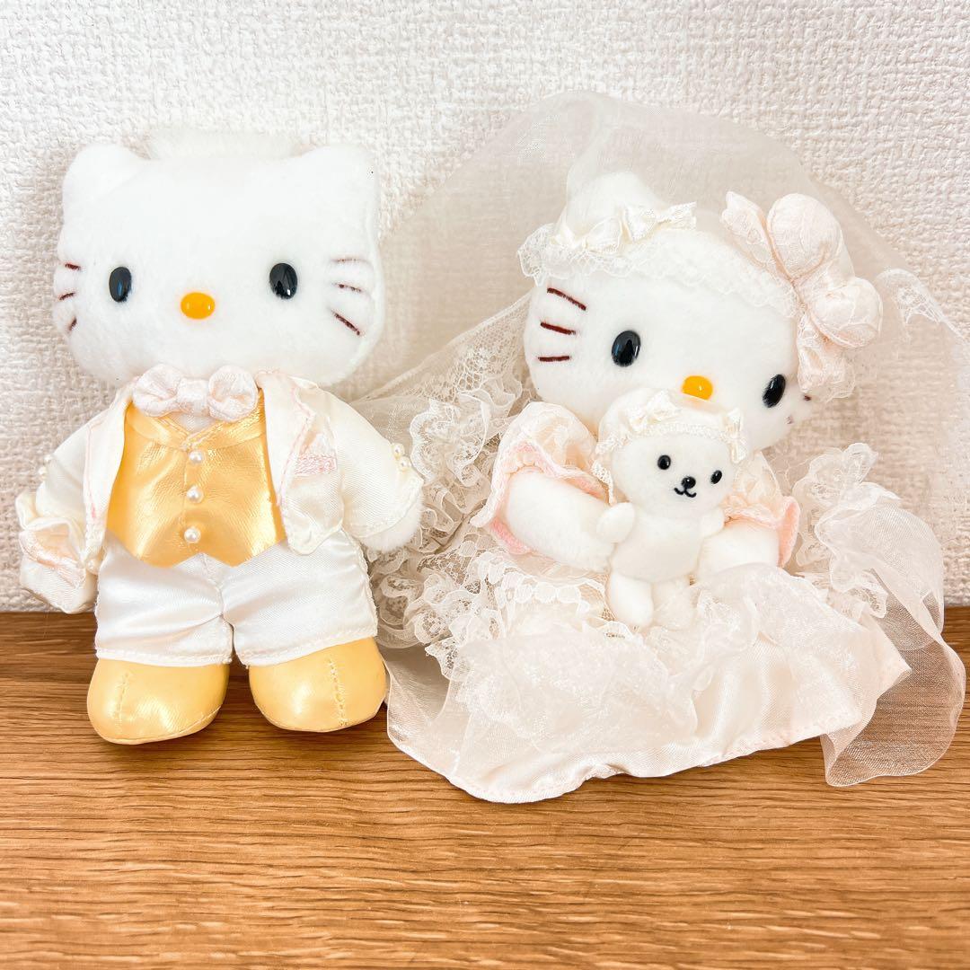 Sanrio ハローキティ ウェディングドール　ぬいぐるみ　タキシード・ドレス