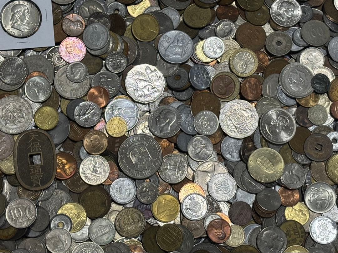 ま*お様 古銭　外国　銀貨　海外古札　その他メダルなど　まとめて　13.5