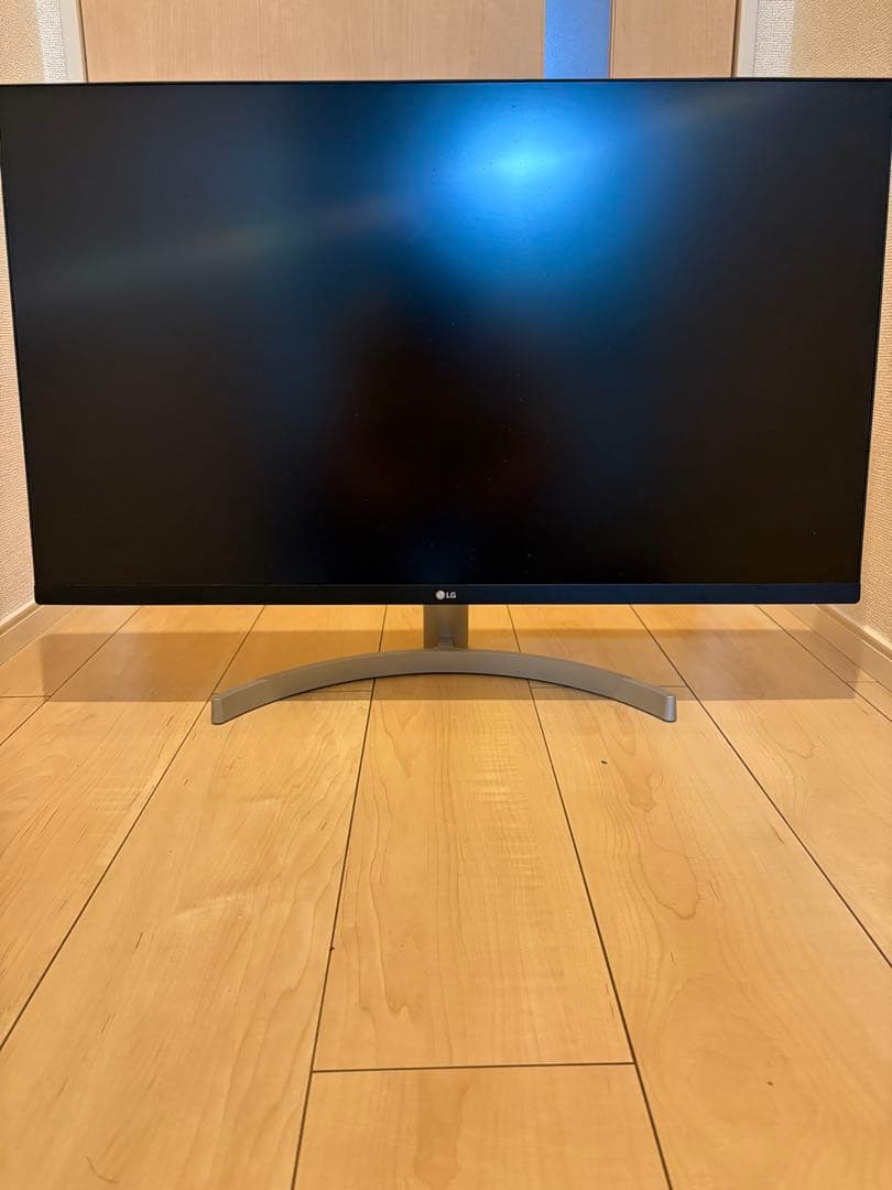 LG モニター　【32UN500-W】31.5型/4K