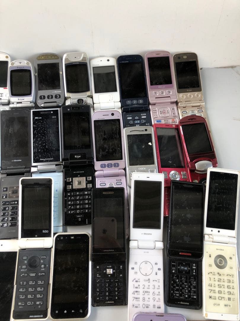 携帯電話　45点　ジャンク品　まとめ売り(D181)