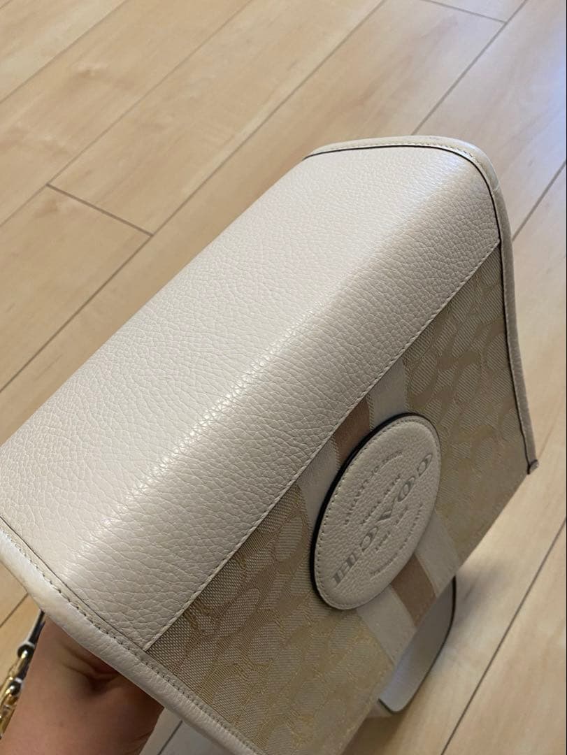 コーチ　COACH ショルダーバッグ ホワイト　ベージュ