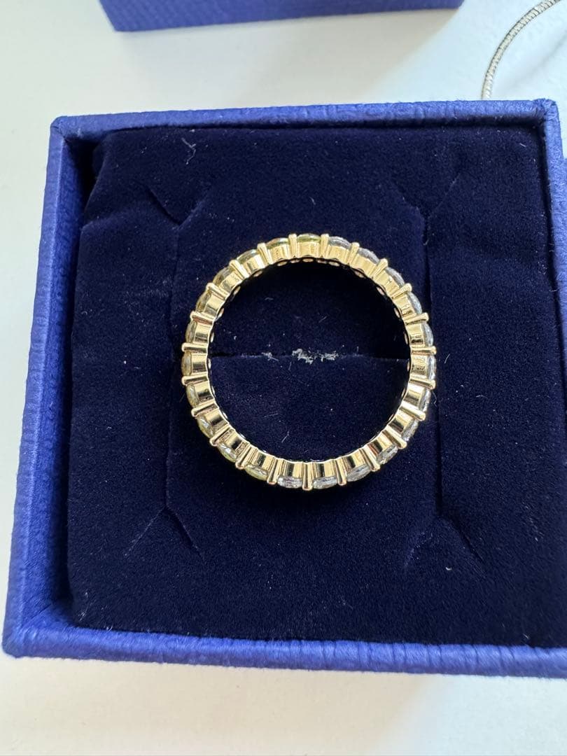 スワロフスキー　リング