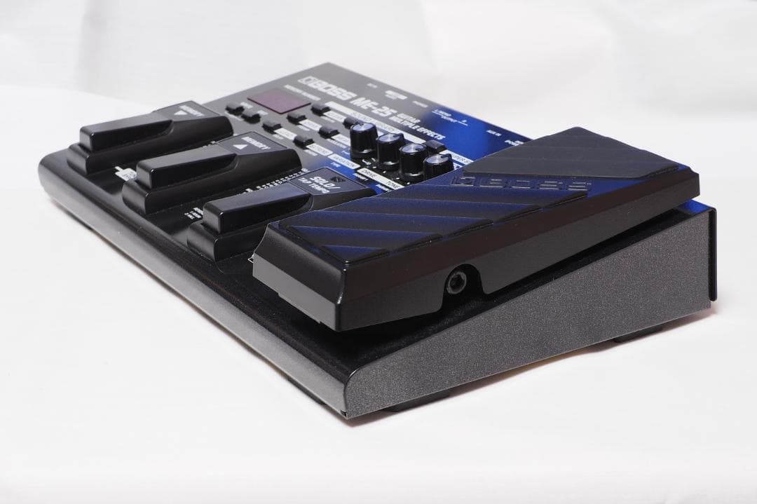 BOSS ME-25（マルチエフェクター）