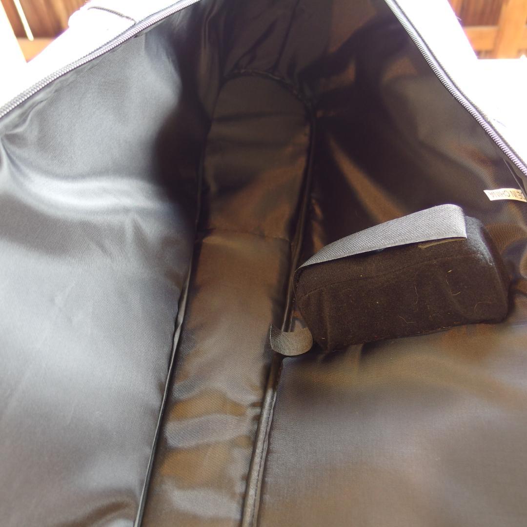 沖縄三線　ケース付き(インナー有り　替え弦多数