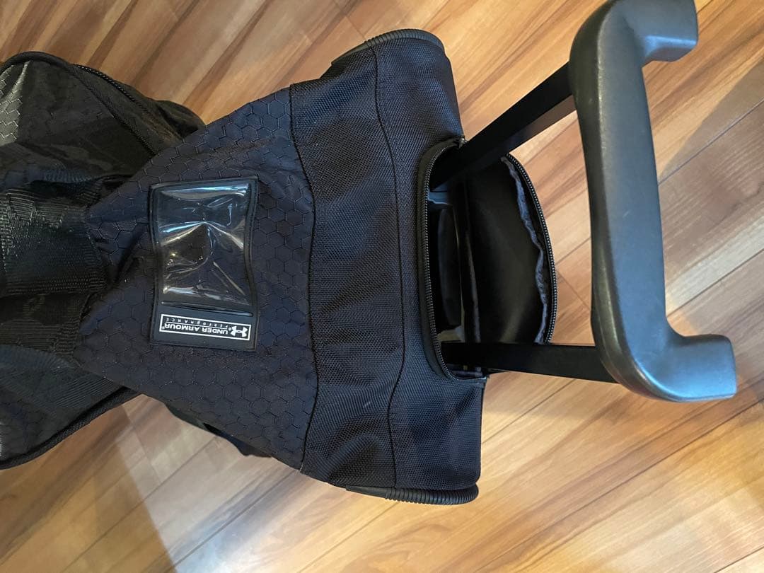 アンダーアーマー　キャリーバッグ　ボストンバッグ