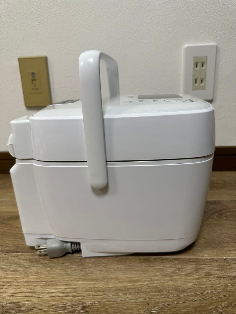 美品　三菱電機 炊飯器 3.5合 NJ-SED06-W 2022年製