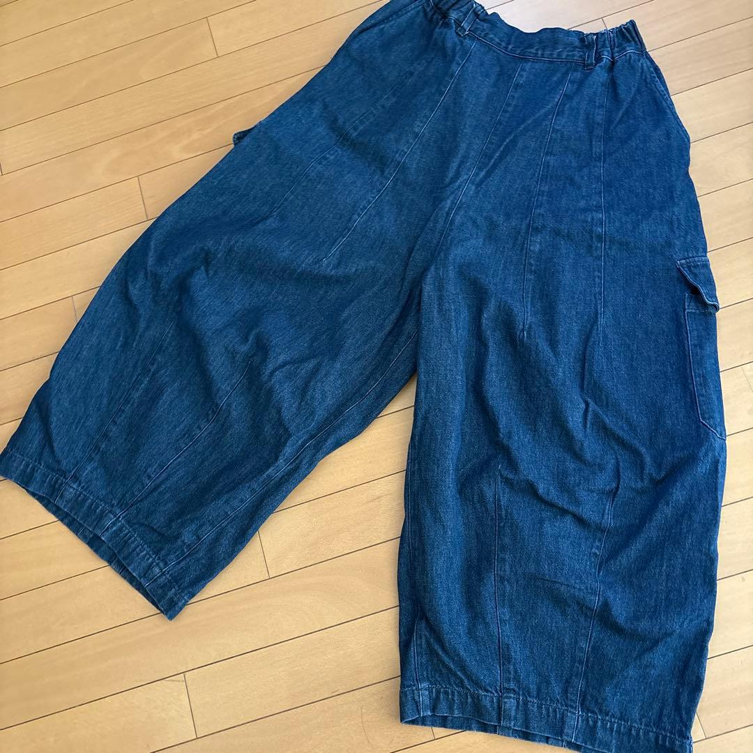 ネストローブ　コットンデニムバレルパンツ