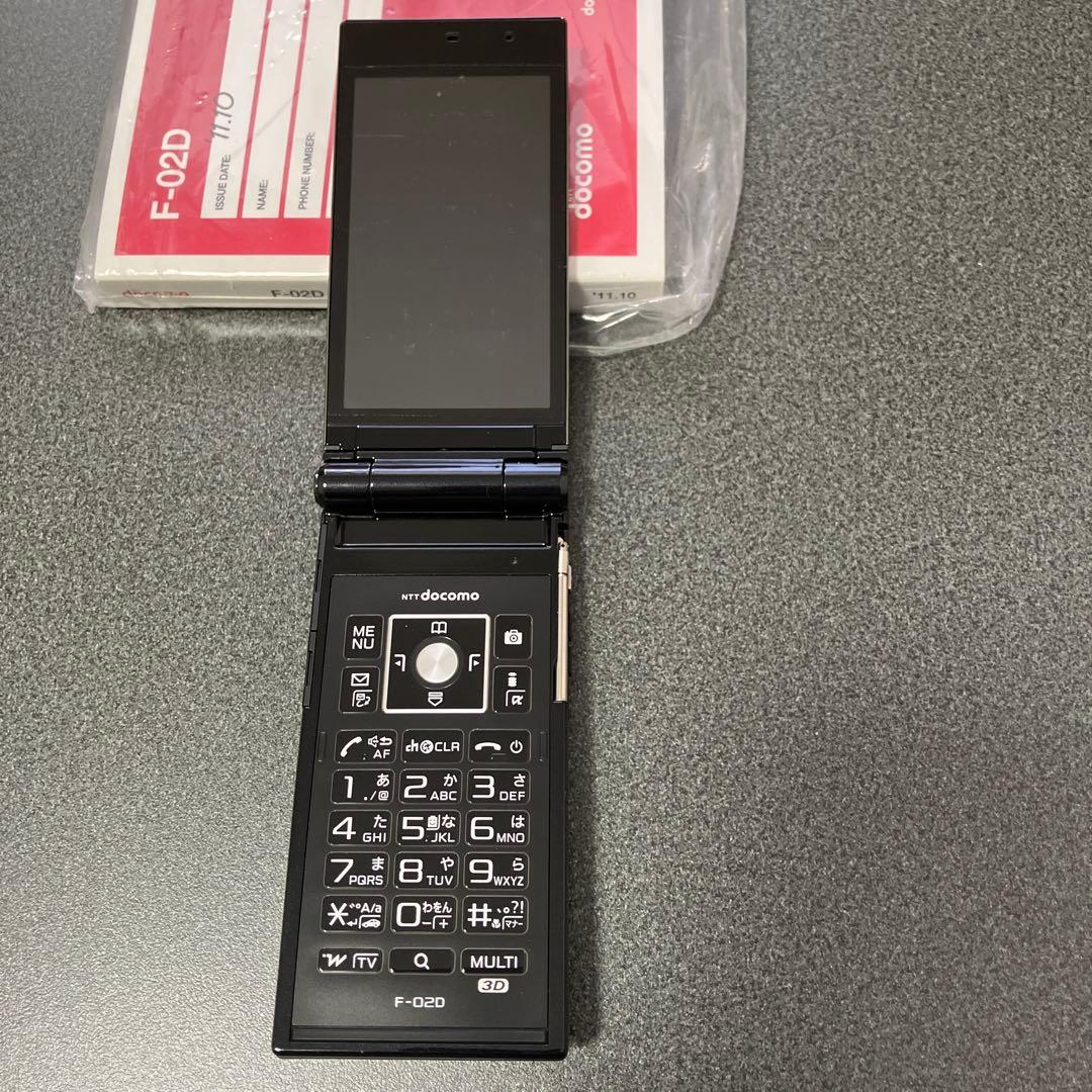 携帯電話　docomo F-02Dブラック 未使用品(ジャンク品扱い)