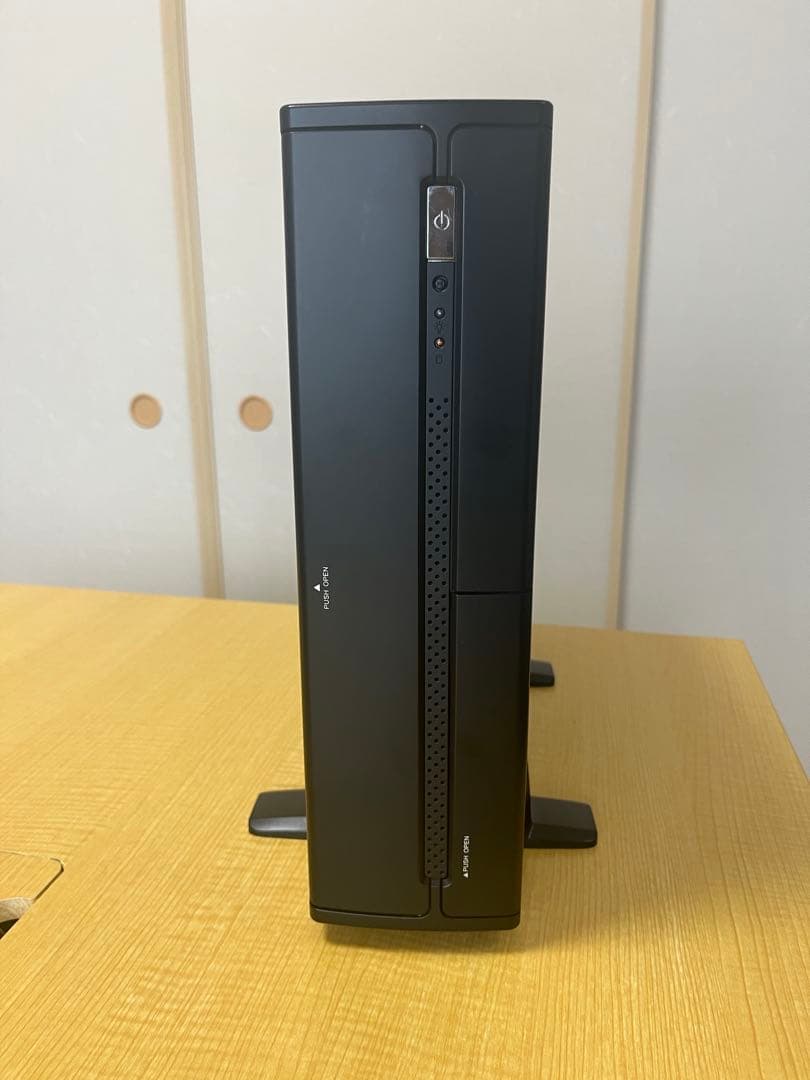 デスクトップ Win11 i-7 8GB SSD256 Wi-Fi グラボ