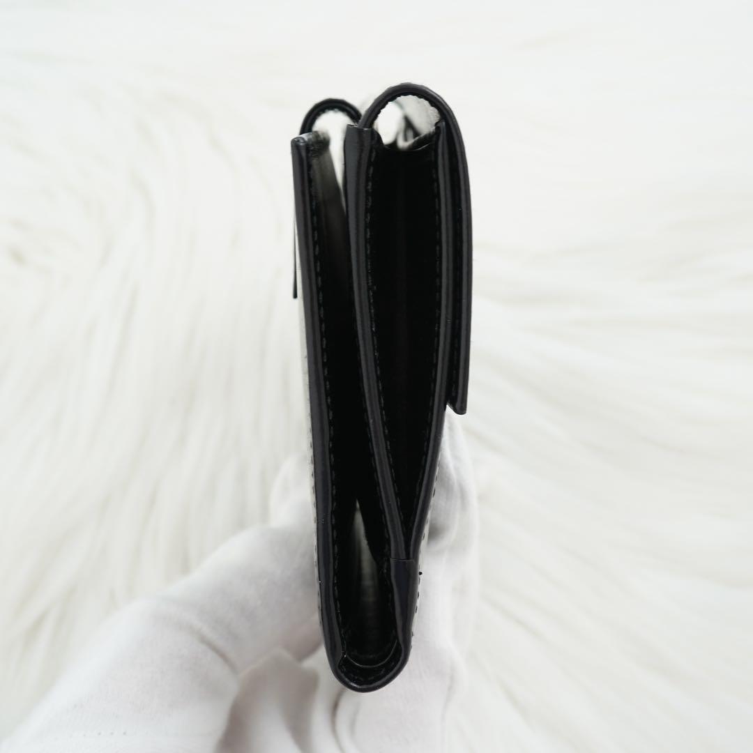 未使用品　箱付き　Salvatore Ferragamo 折り財布　ガンチーニ