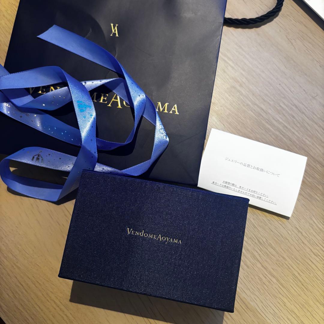 A　ヴァンドーム青山　パールピアスとパールネックレスセット