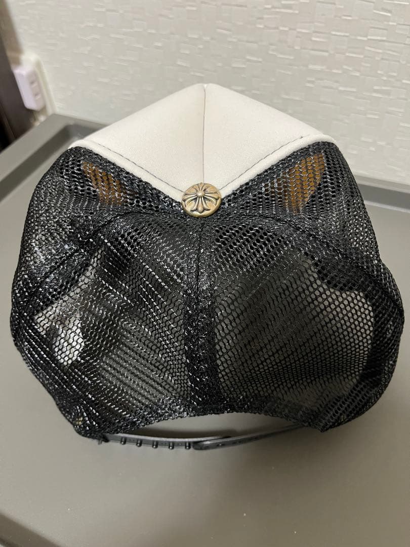 CHROME HEARTS トラッカーキャップ ホワイト/ブラック