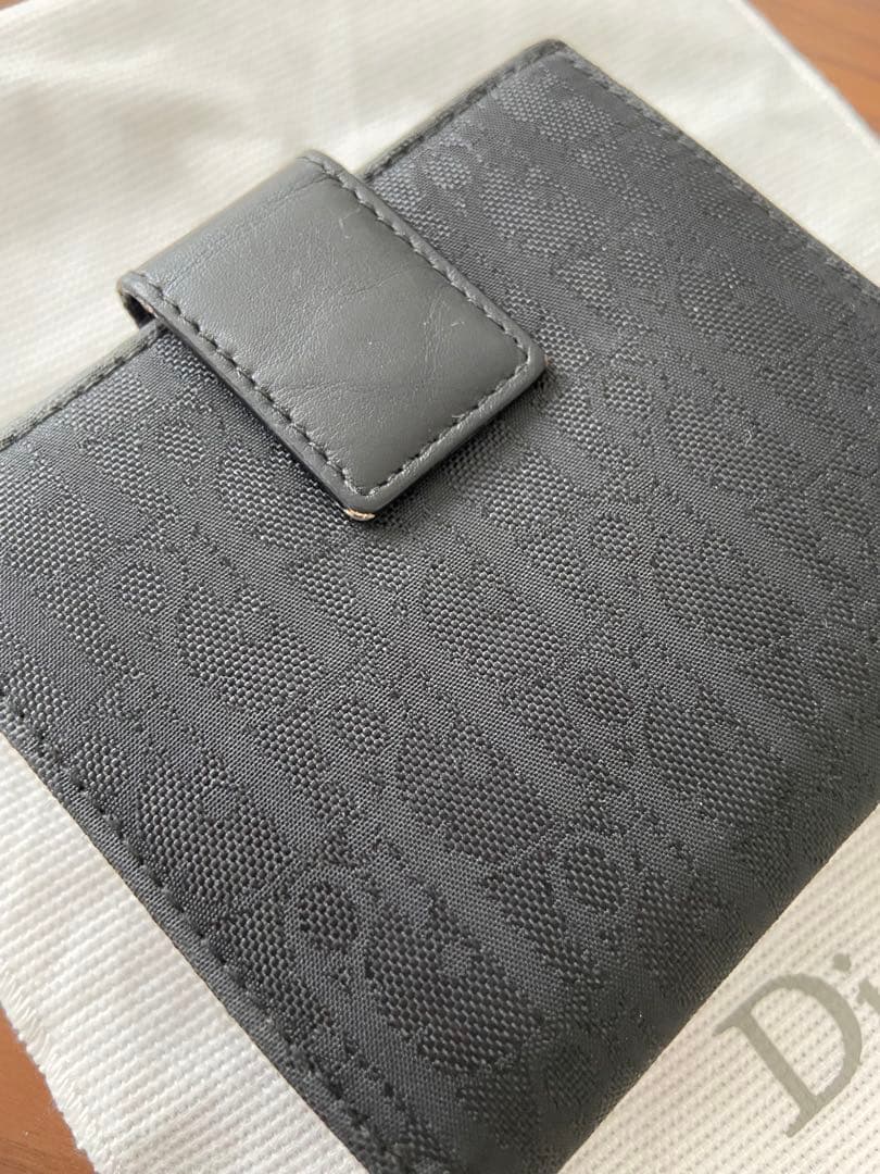 じ*い様 クリスチャンディオール 二つ折り財布 黒