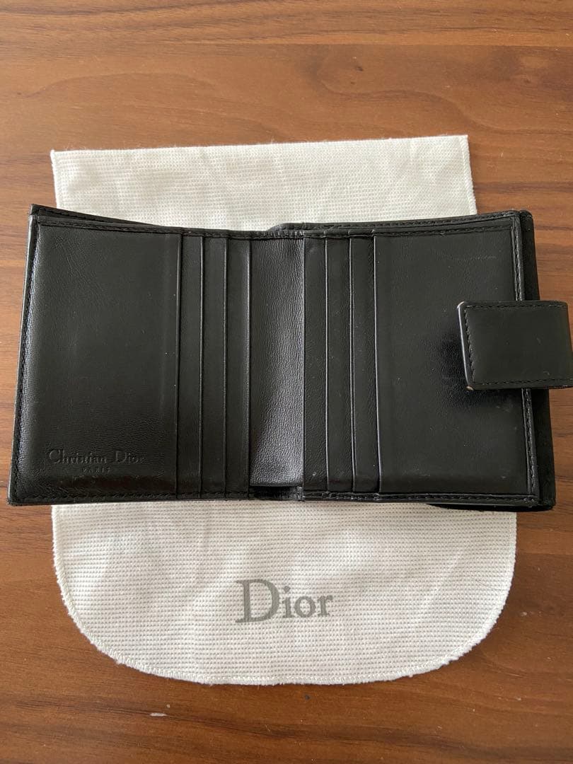 じ*い様 クリスチャンディオール 二つ折り財布 黒