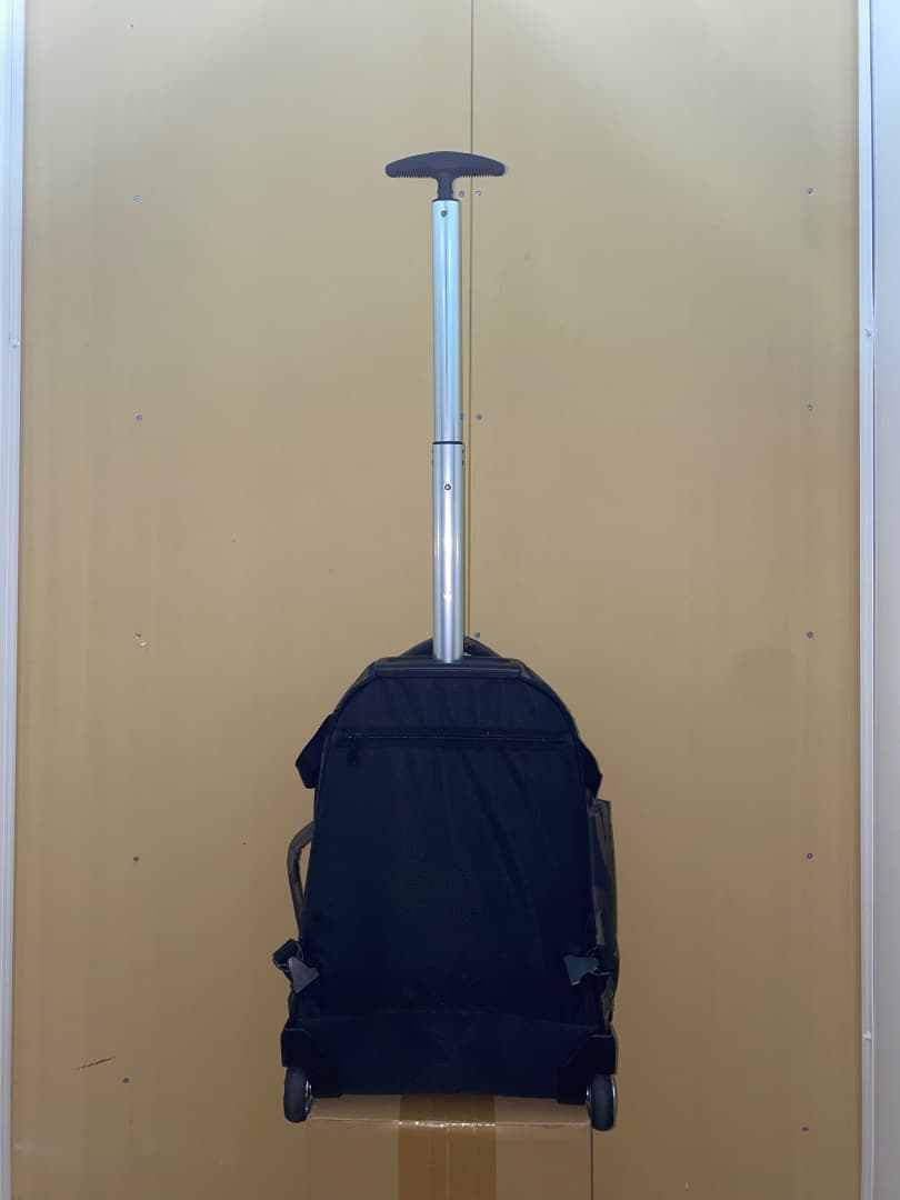 グリフィンランド 2WAYキャリーバッグリュック機内持ち込み サイズ迷彩柄