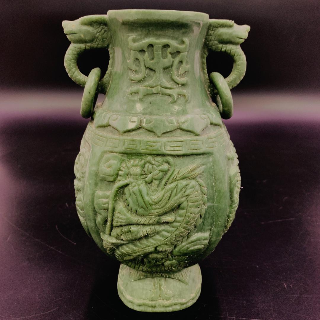 碧玉 四神文 双耳壺 玉金義作 清朝風 彫刻 花瓶 緑玉石 共箱付 中国美術