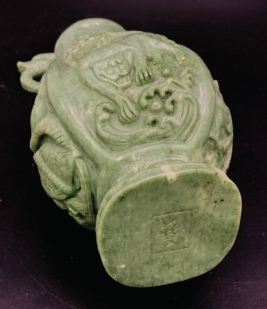 碧玉 四神文 双耳壺 玉金義作 清朝風 彫刻 花瓶 緑玉石 共箱付 中国美術