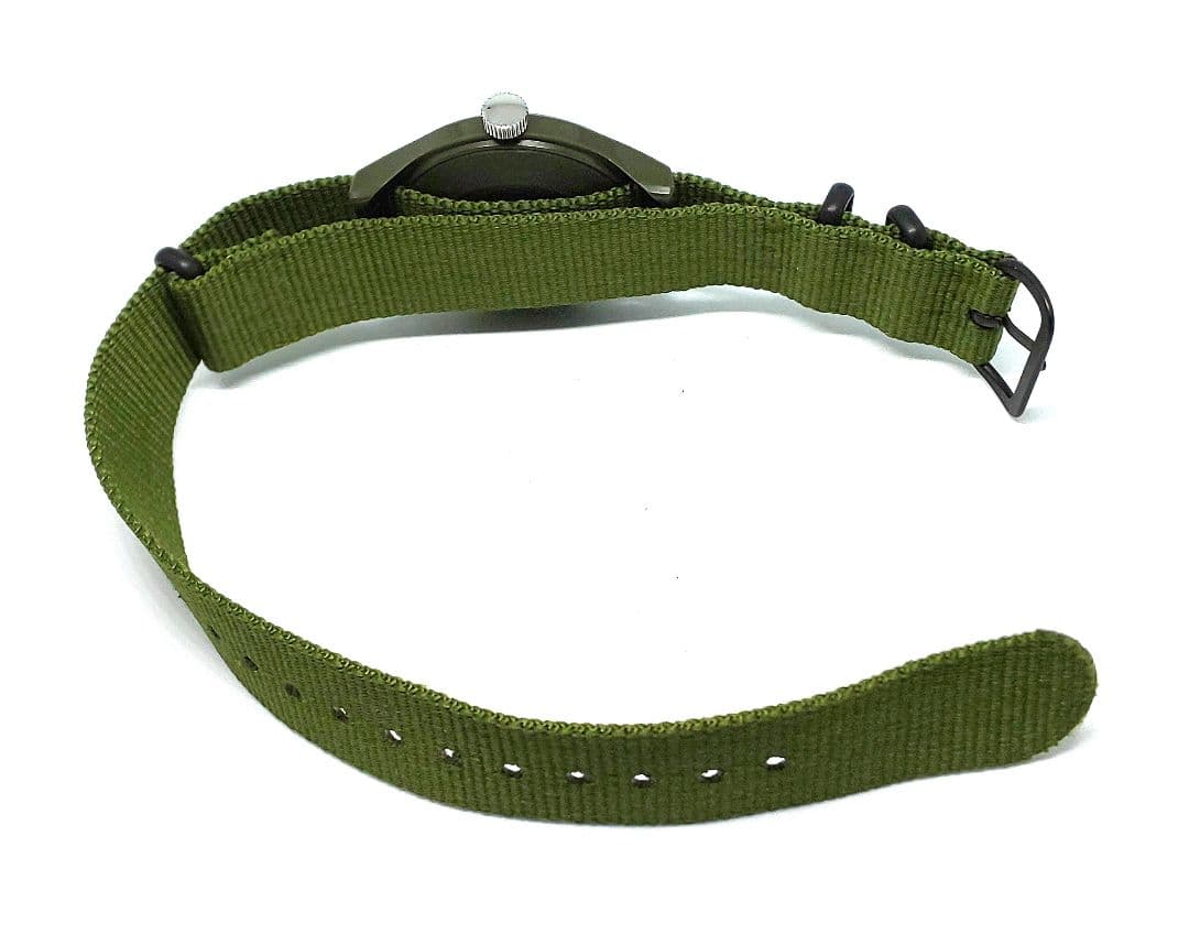 TIMEX キャンパー TW2P88400VK 社外NATOベルトに交換済み品