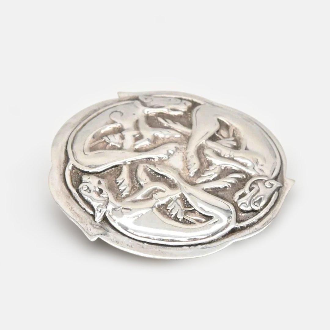 ケルトのブローチ　動物紋様 シルバー 英国 スコットランド ケルト　s0928