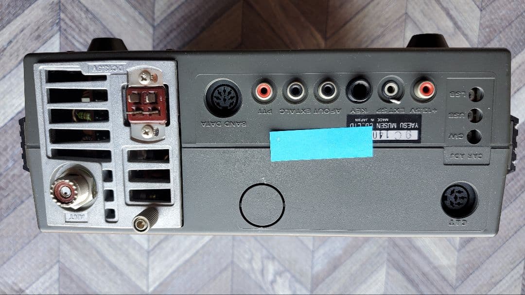 YAESU無線　HF無線機　付属品なし　FT-747SX 10w