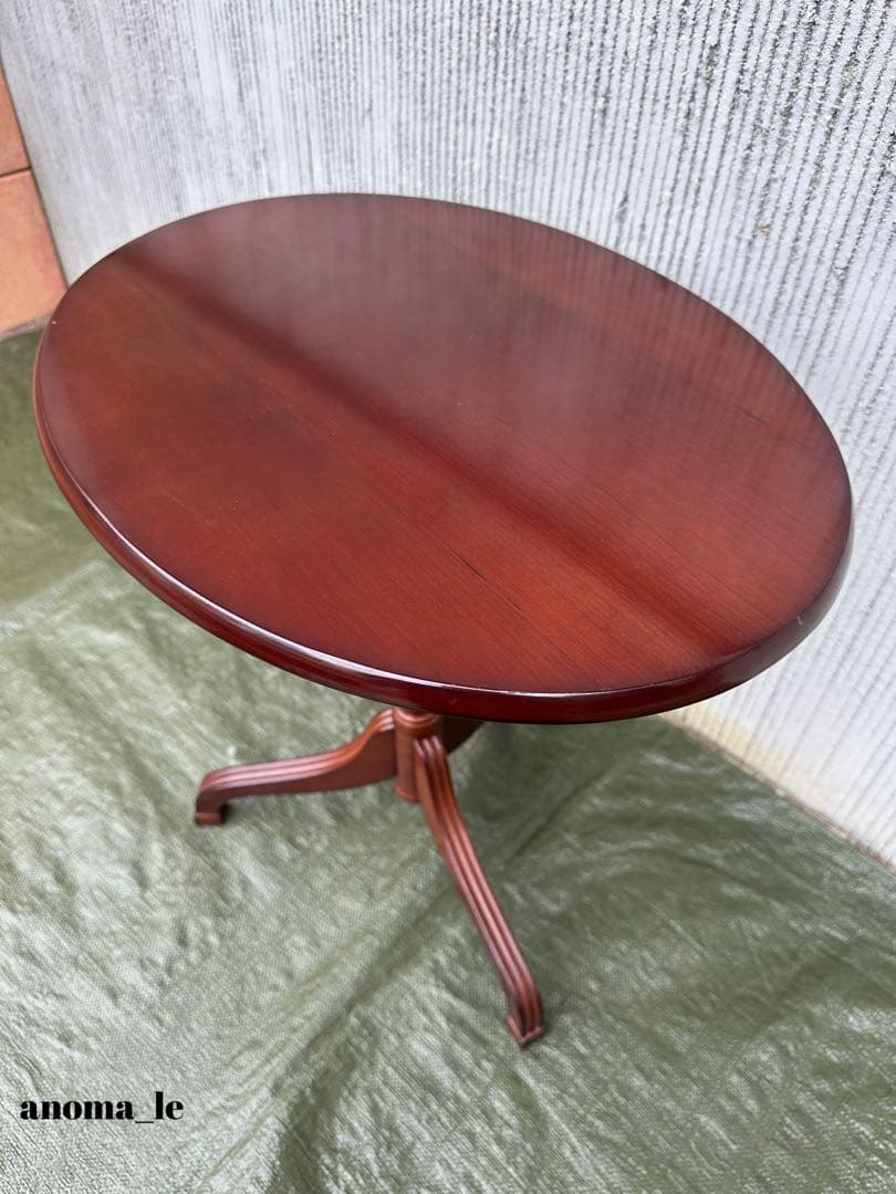 【チルトトップテーブル】UNIVERSAL　ユニバーサル　ワインテーブル