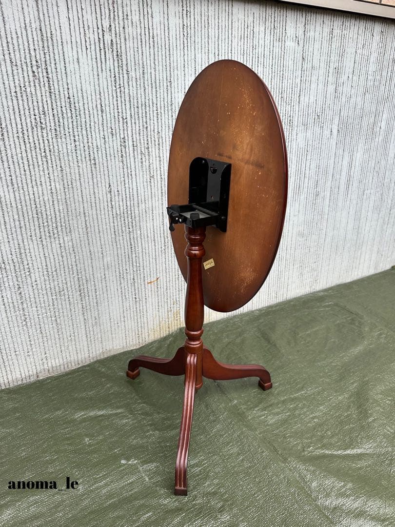 【チルトトップテーブル】UNIVERSAL　ユニバーサル　ワインテーブル