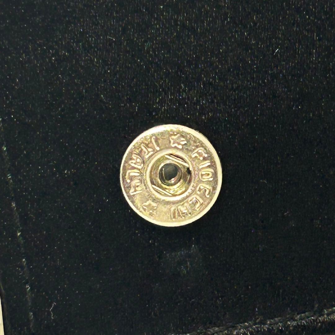 プラダ 6連キーケース サテン トライアングルロゴ レザー 黒 シルバー ロゴ