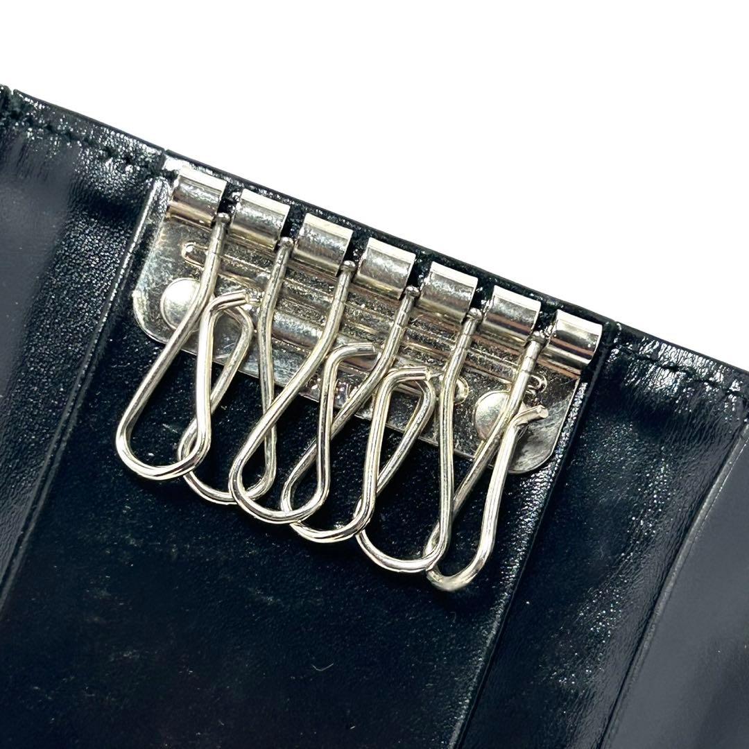 プラダ 6連キーケース サテン トライアングルロゴ レザー 黒 シルバー ロゴ