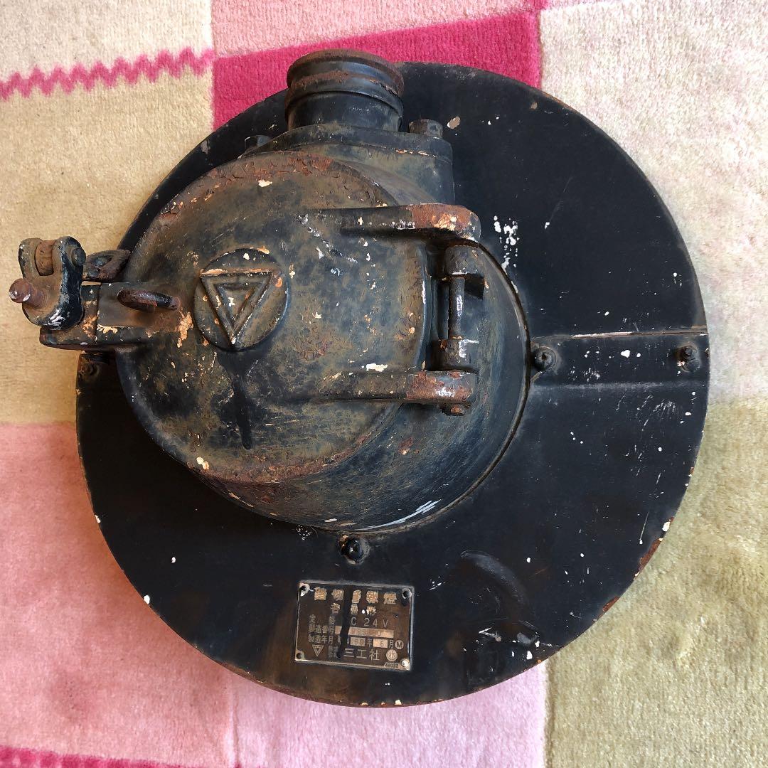 旧式踏切警報燈