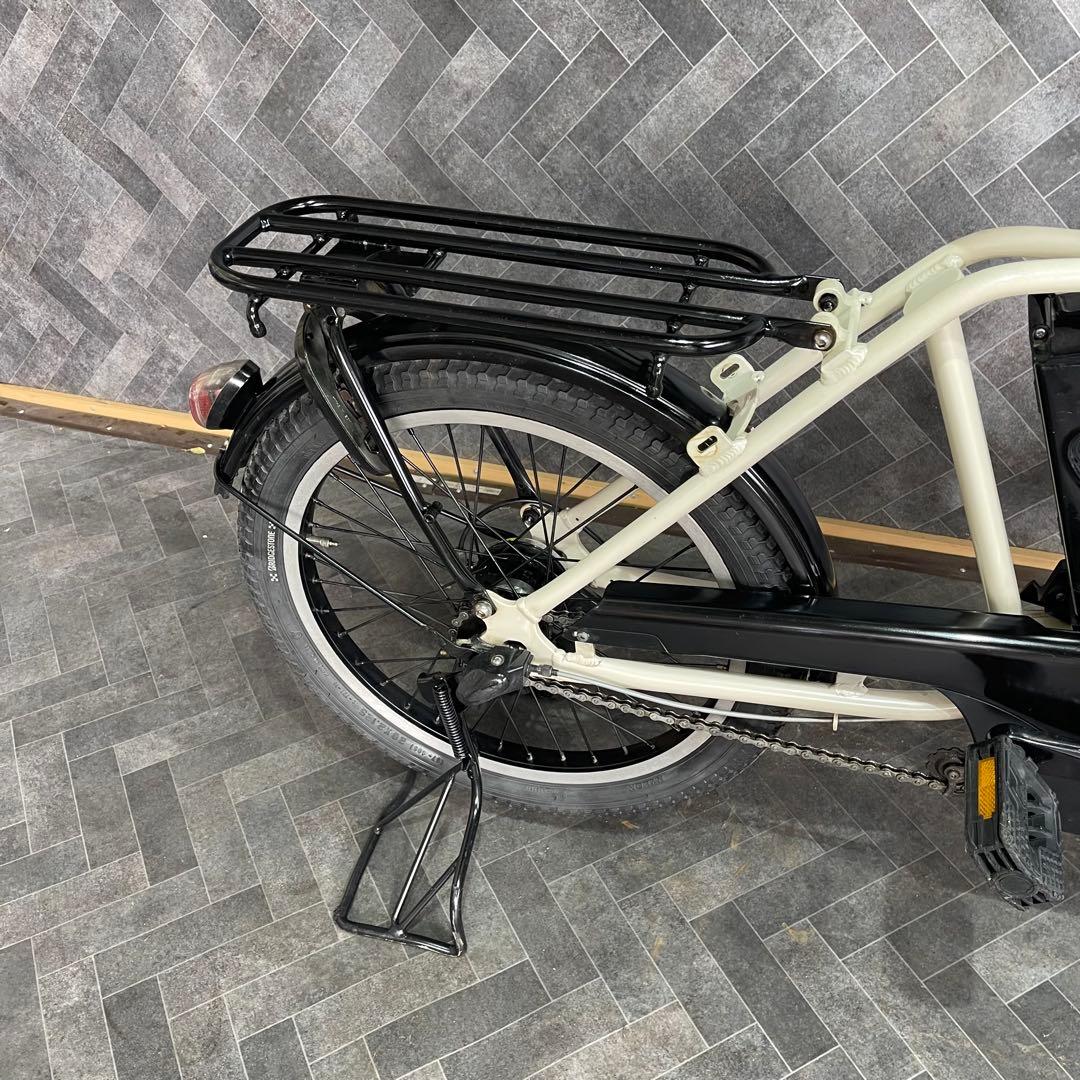 アイボリー 電動アシスト自転車 前バスケット付き