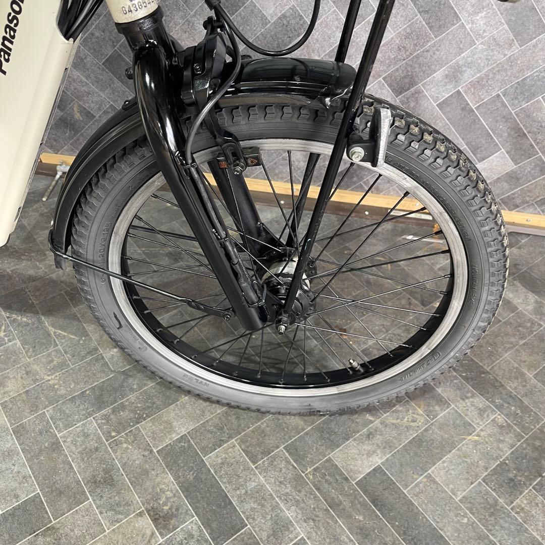 アイボリー 電動アシスト自転車 前バスケット付き