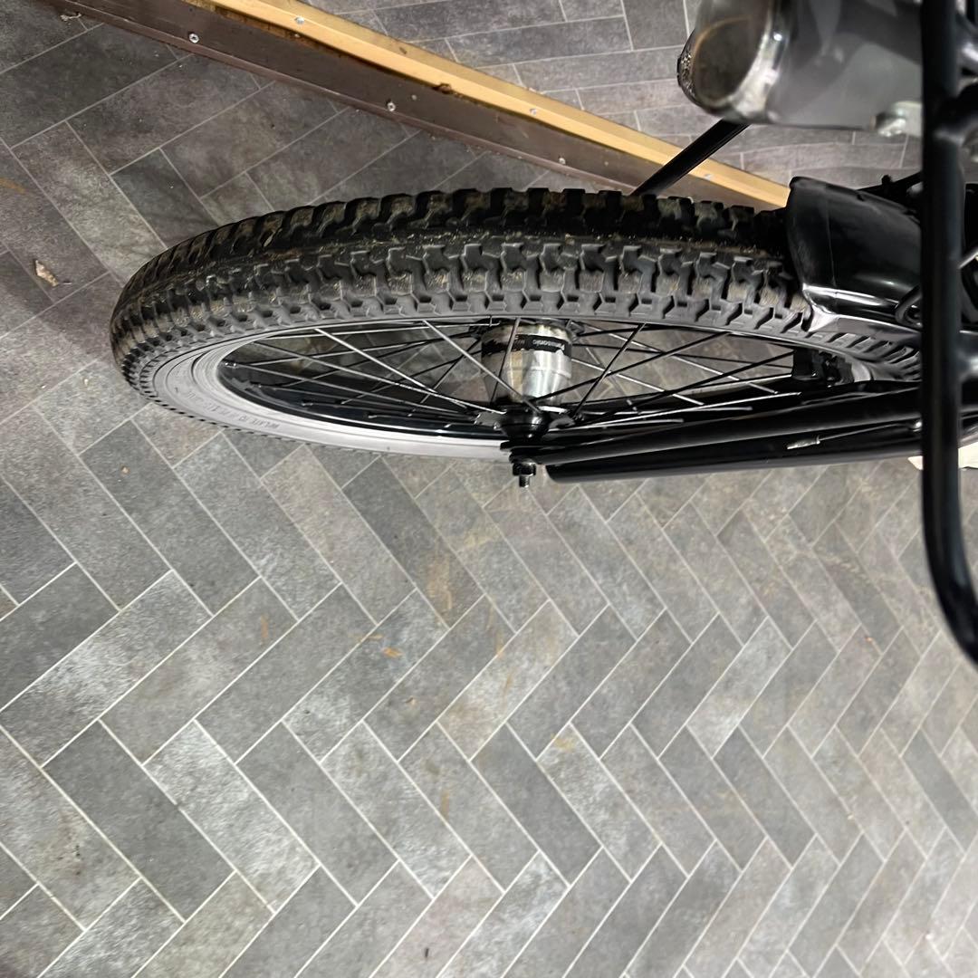 アイボリー 電動アシスト自転車 前バスケット付き
